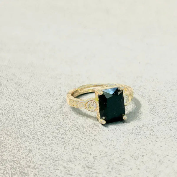 Gold-Plated Ring with  Black Stone - Zircon Luxury
