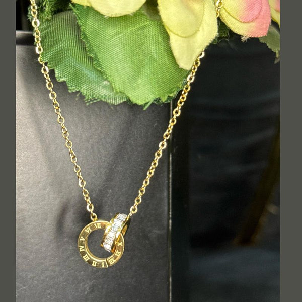 Elegant Pendant with Collapsible Rings