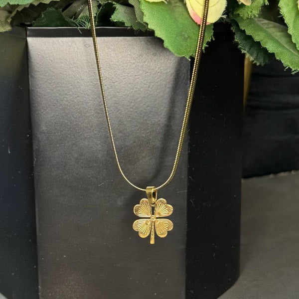 Gold Four-Leaf Clover Pendant Necklace