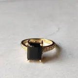 Gold-Plated Ring with  Black Stone - Zircon Luxury